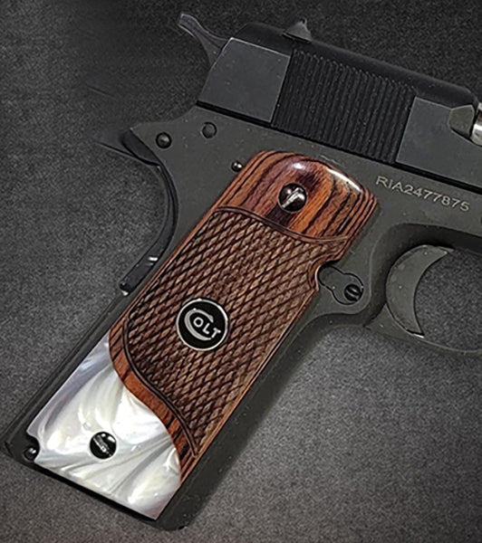 1911 Full Size Checkered Rosewood Grips Pearl Accent w/ Colt Black Medallion - WoodWorld of Texas